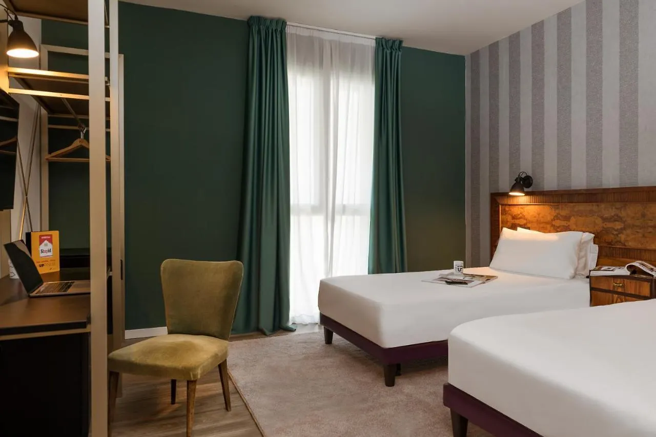 Up Hotel Rimini 3*,